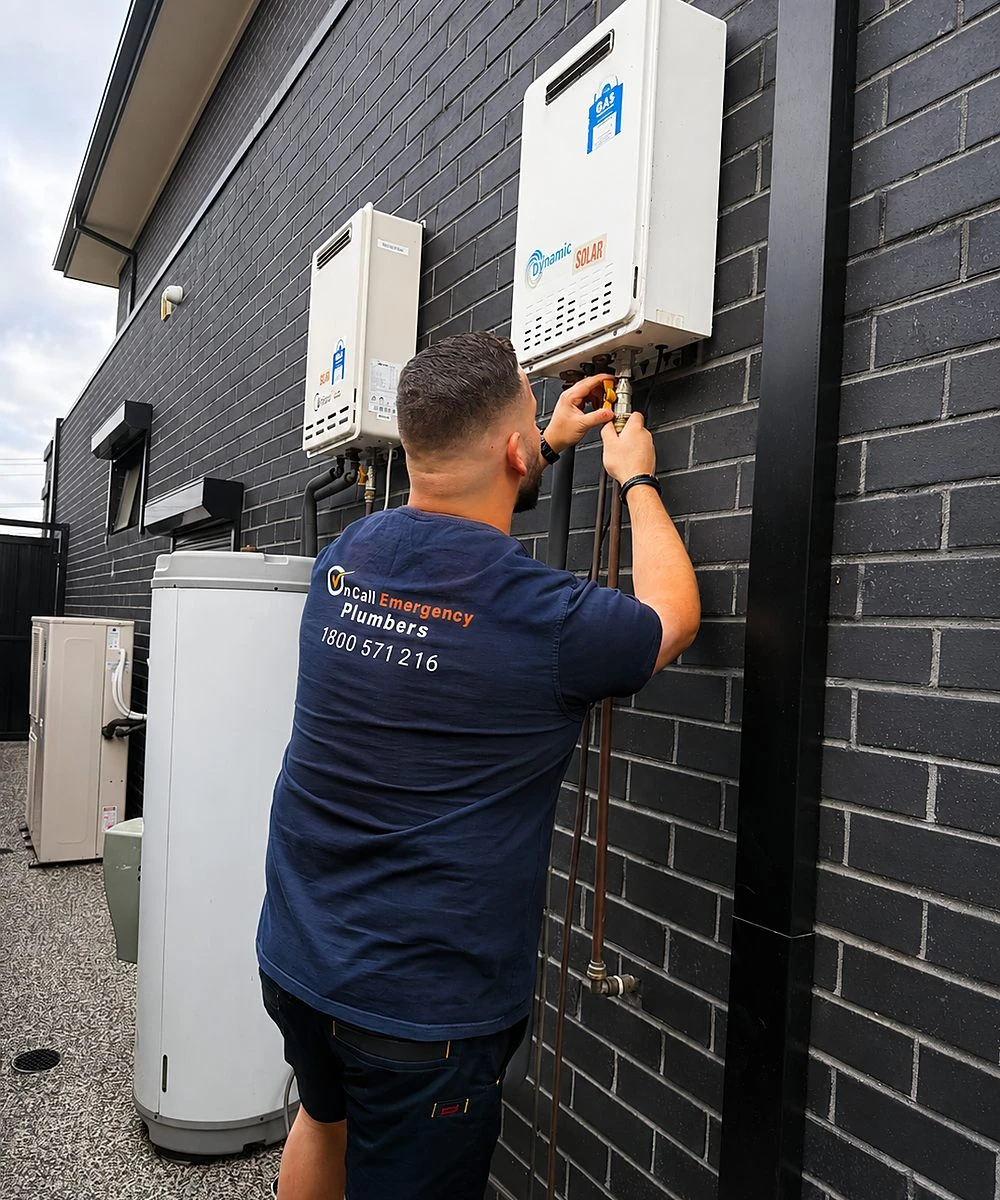 Emergency blocked drain plumber working in Caulfield